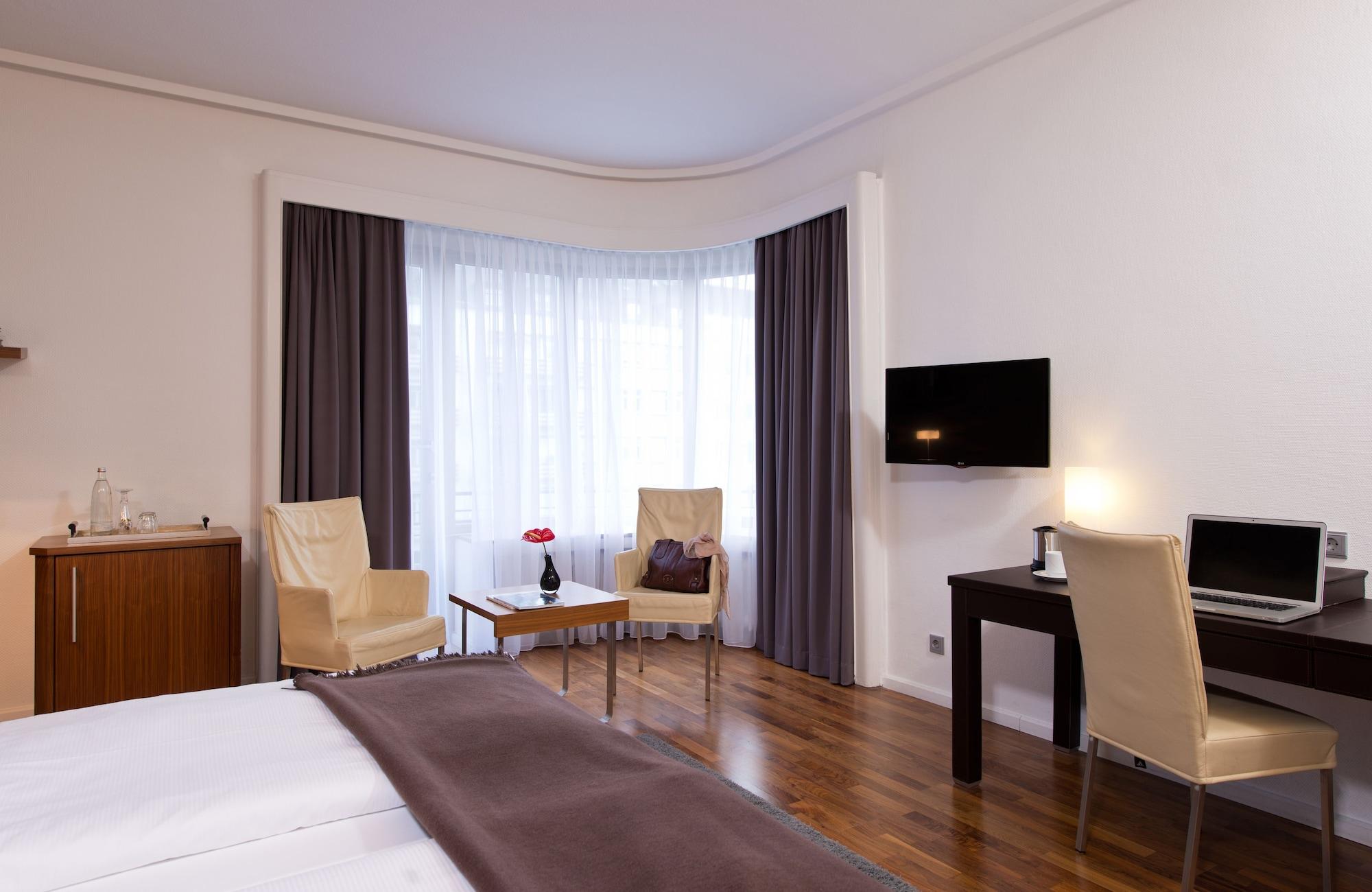 Leonardo Royal Hotel 4*