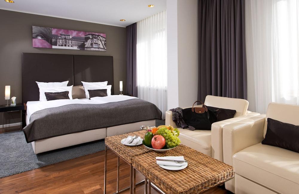 Hotel Leonardo Royal 4*